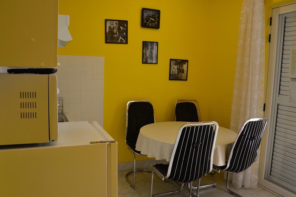 Apartments Gareta Gradac (Split-Dalmatia) Quarto foto