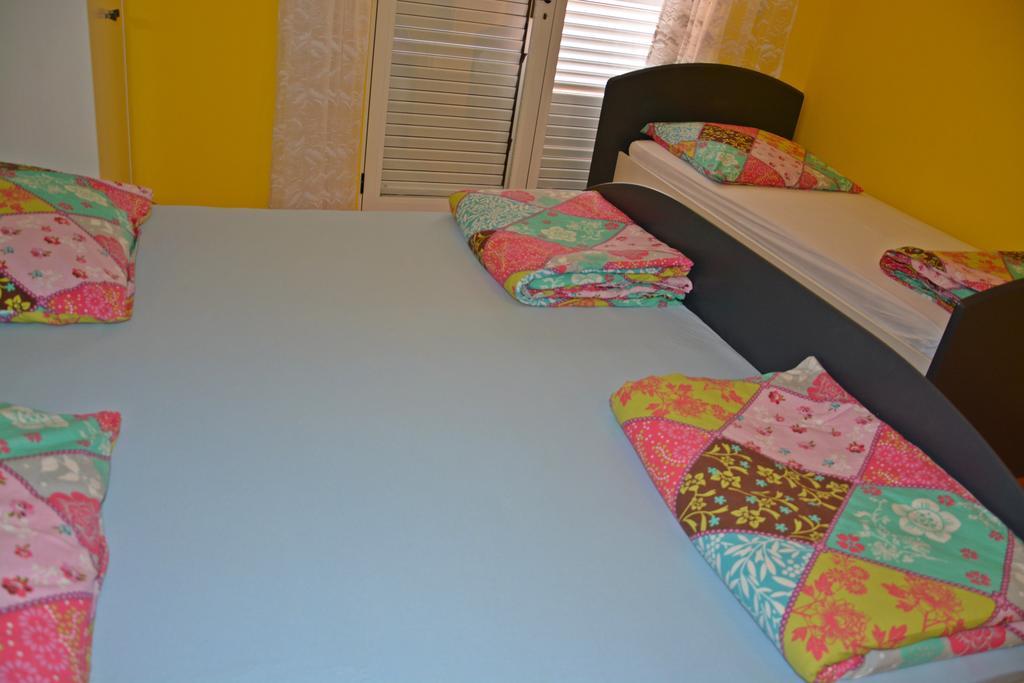Apartments Gareta Gradac (Split-Dalmatia) Quarto foto